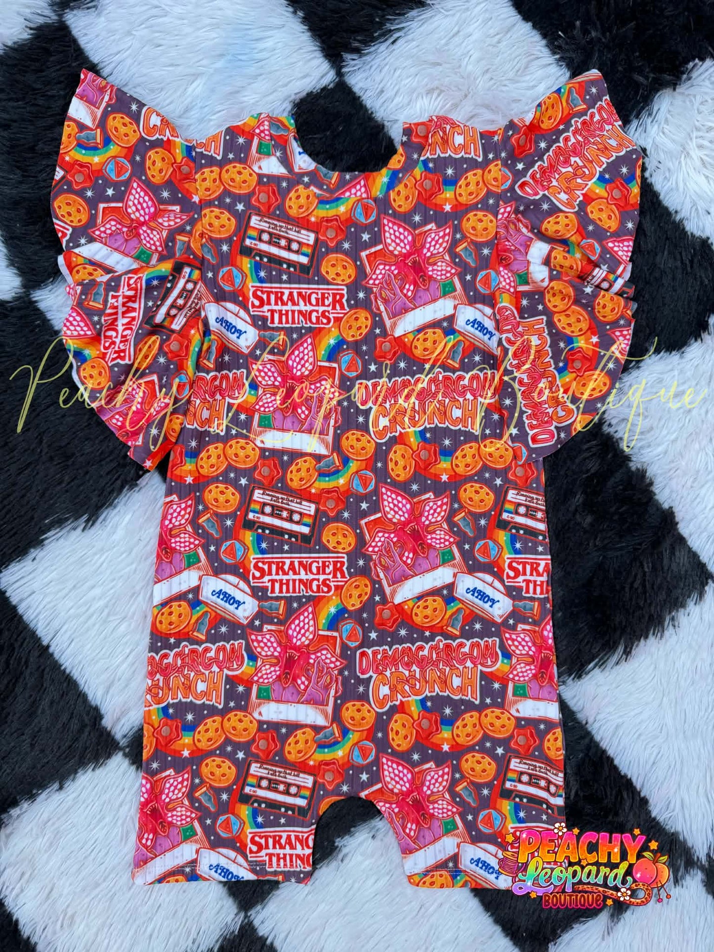 5/6 Flutter Sleeve OG Shortie - Stranger Things