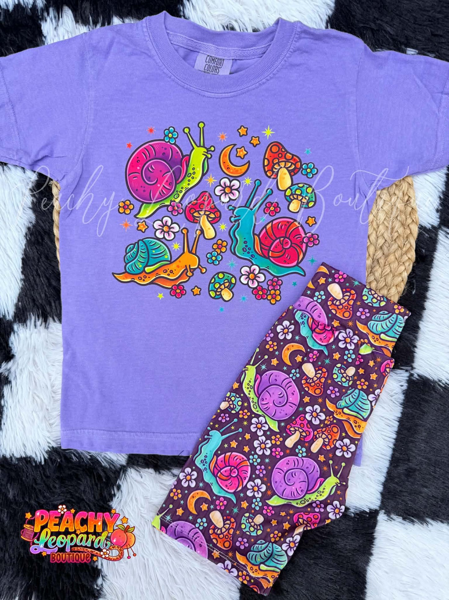YXS 5/6 Comfort Tee & Bikers -Snails